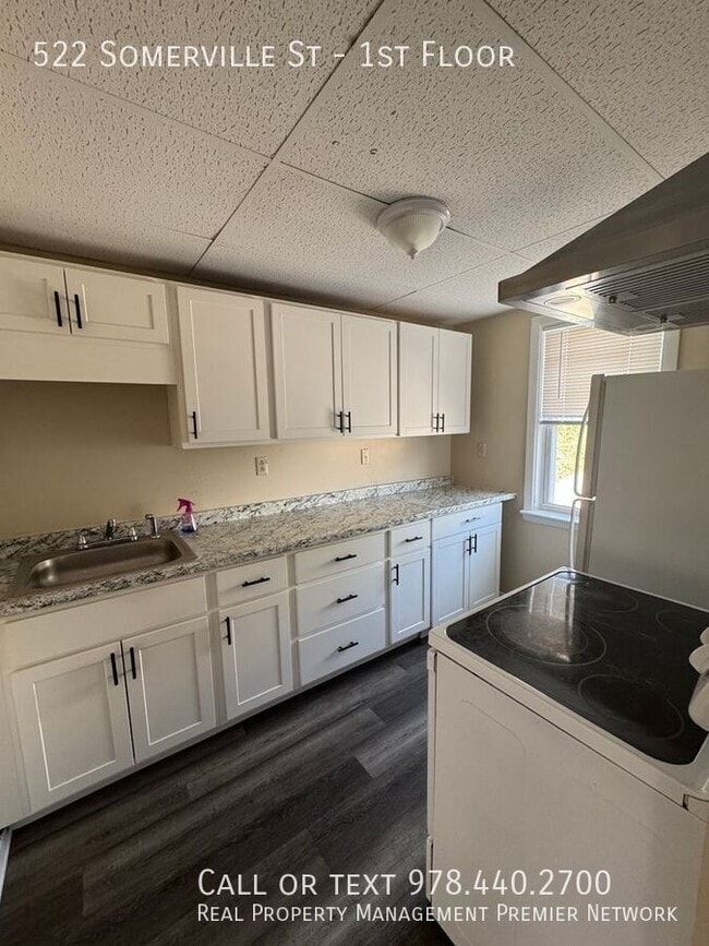 Building Photo - 522 Somerville St Unit 1st Floor Rental