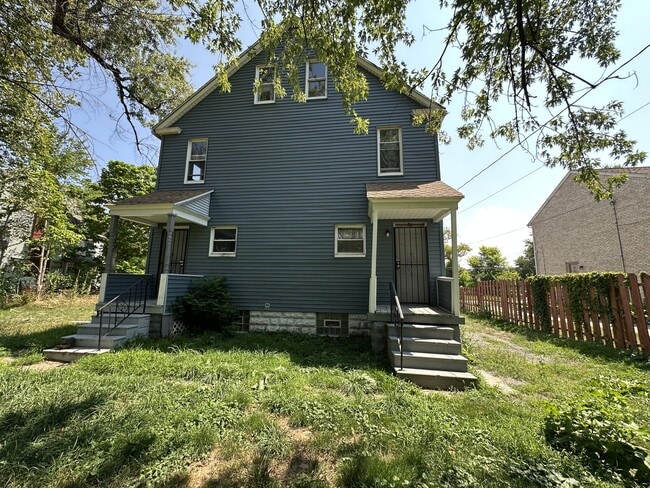 Photo - 884 E 150th St Unit 884 E 150th