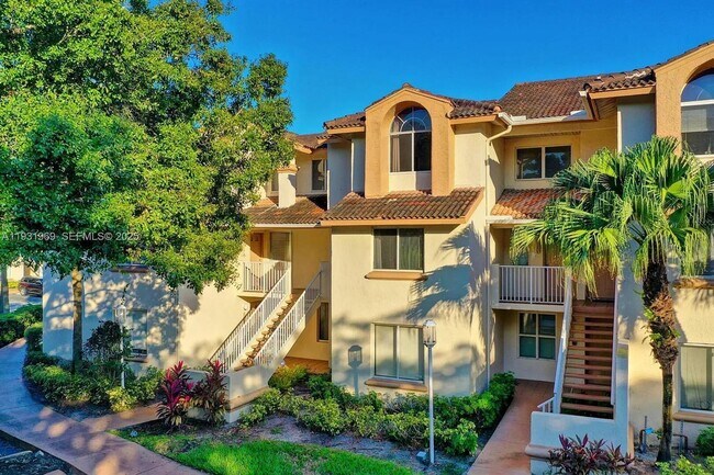 Photo - 19211 Glenmoor Dr Unit 19211