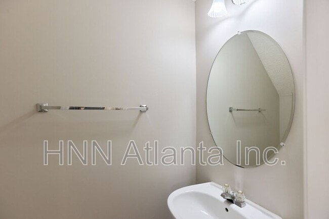 Photo - 121 Oak Grove Pl