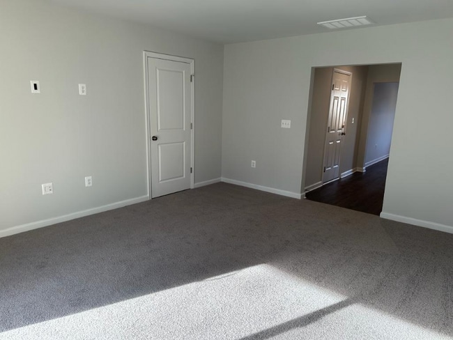 Photo - 619 Rivanna Hl Rd