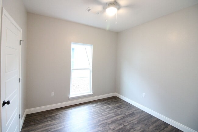308 Lacey Eden Ln