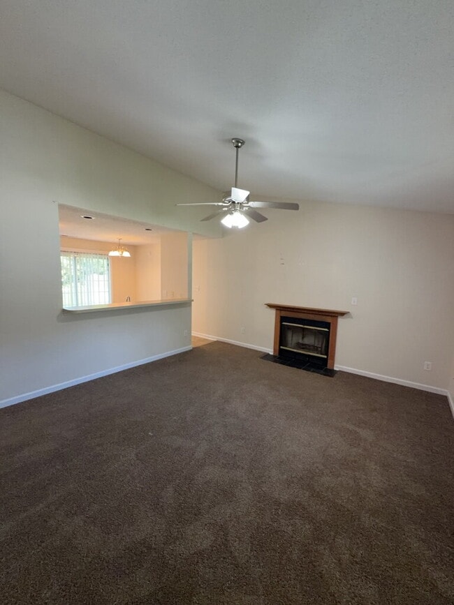 Photo - Charming 3 Bedroom, 2 Bath Home in Hubert-132 Daphne Drive