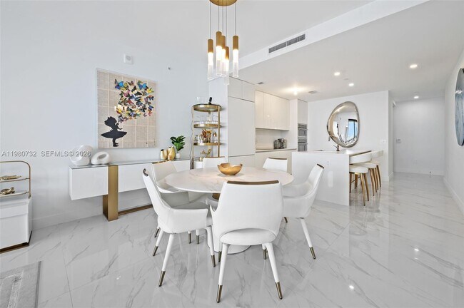 Photo - 700 NE 24th St Unit 505