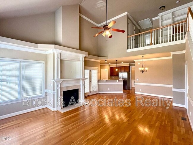 Photo - 1321 Center St