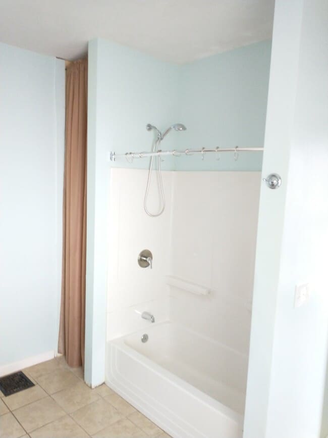 Photo - 426 Wilkinson St Unit 1/F