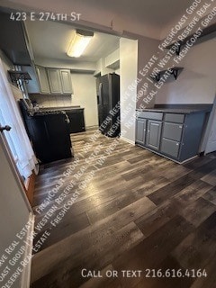 Photo - 423 E 274th St