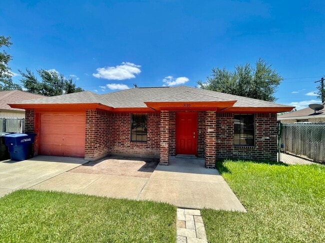 Photo - 3110 N 41 St Ln