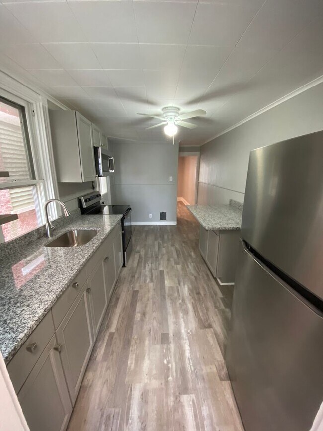 Photo - 131 S Main St Unit Apt 1