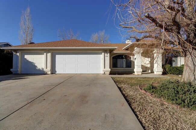 5584 N Mesquite Dr