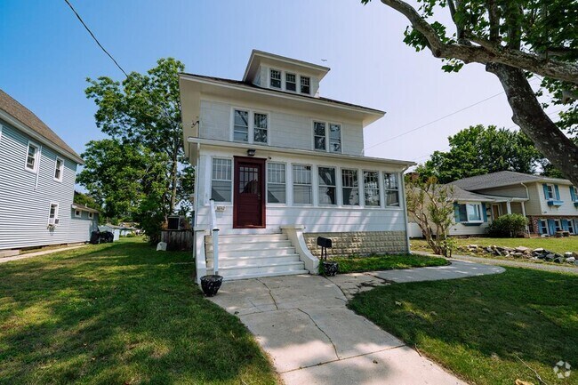 Building Photo - 3742 Main St Rental