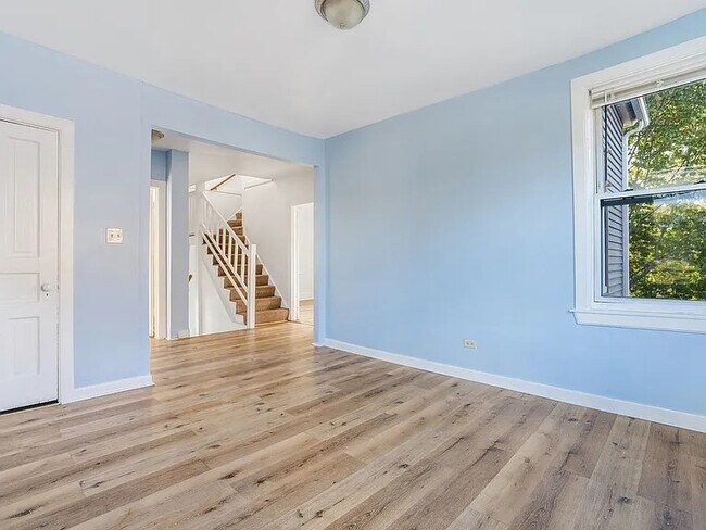 Sala de estar del segundo piso - 1633 McDaniel Ave Unidad 2