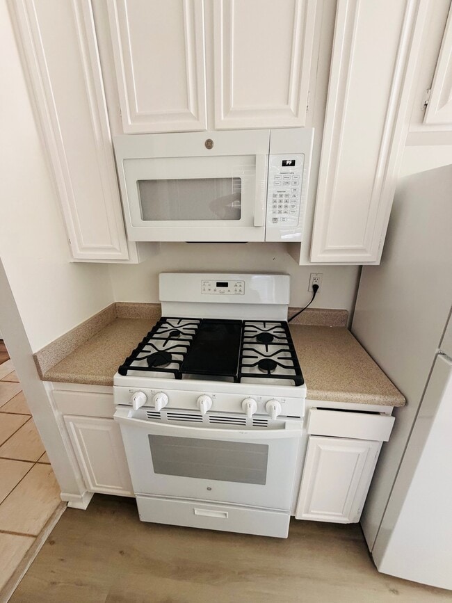 Photo - 3432 Hollencrest Rd