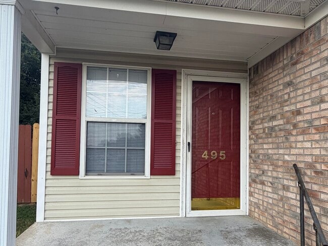 495 Sivley Rd
