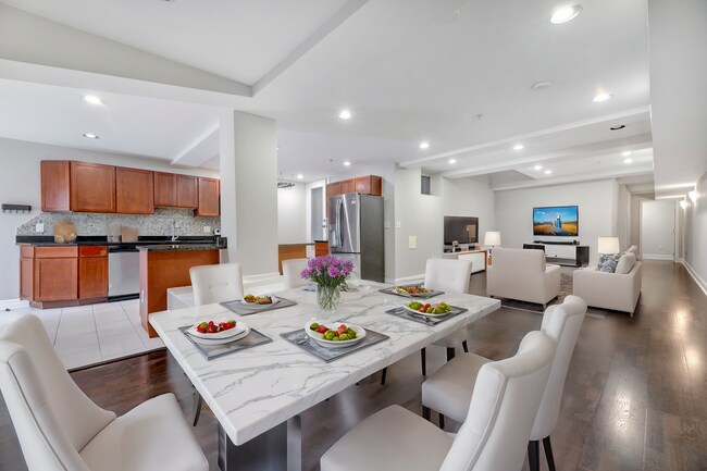 Photo - 1321 Euclid St NW Unit T1