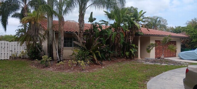 Photo - 3720 Coral Hills Dr House