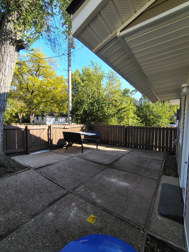 Building Photo - 3009 8th St Rental