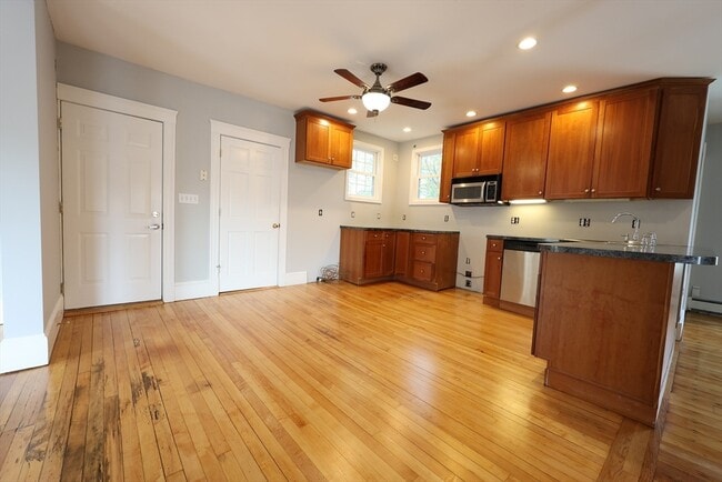 Photo - 15 Warren St Unit 2