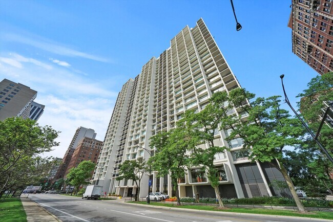 Building Photo - 3200 N Lake Shore Dr Unit 1904