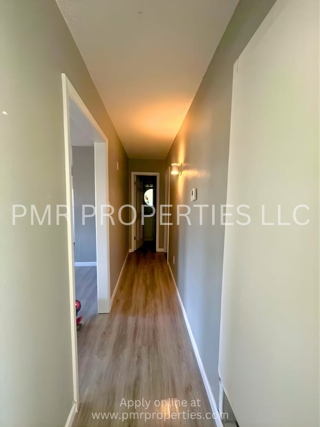 Photo - 3 Bedrooms / 2 Bathrooms House