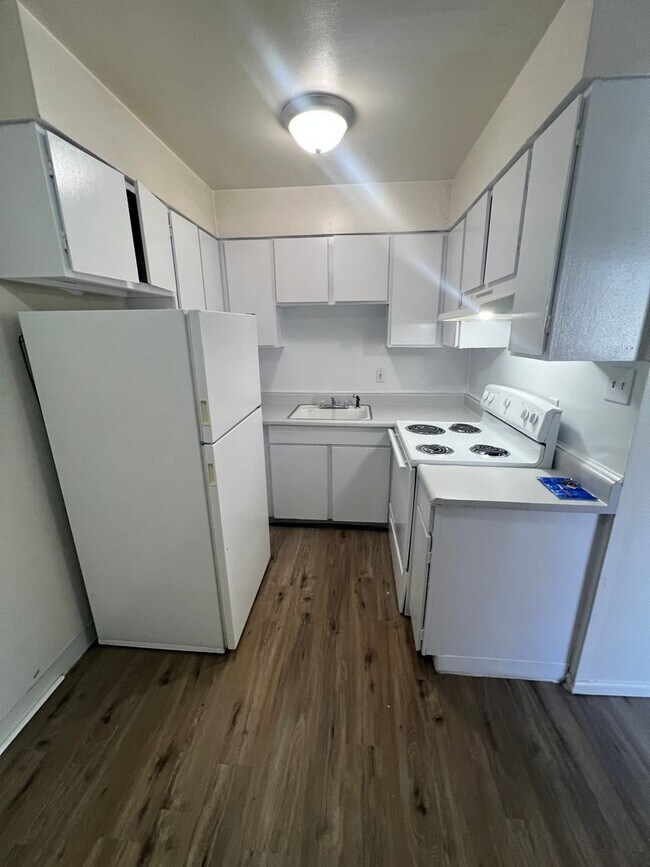 Photo - 150 Mt Rose St Unit 150 Mount Rose Street #1