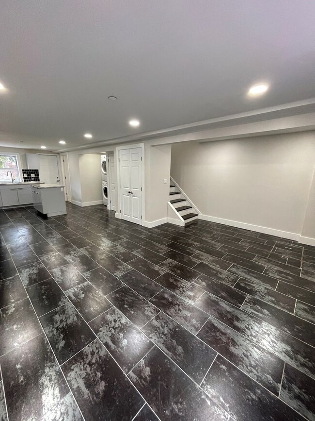 Photo - 57 Lander St Unit A