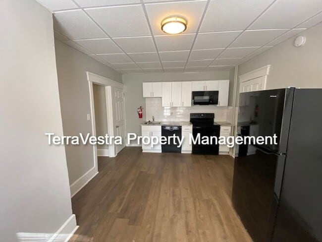 Photo - 715 Buck St Unit 1