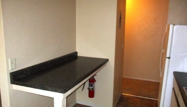 304 Lindell Dr