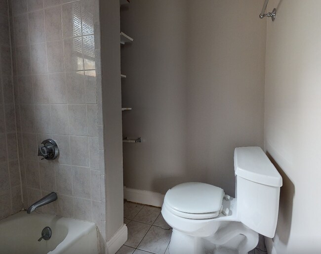 Photo - 428 Franklin St Unit 1R