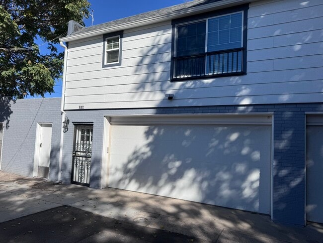 Photo - 5190 Washington St