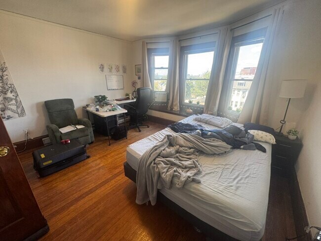 Photo - 582 Cambridge St Unit 3