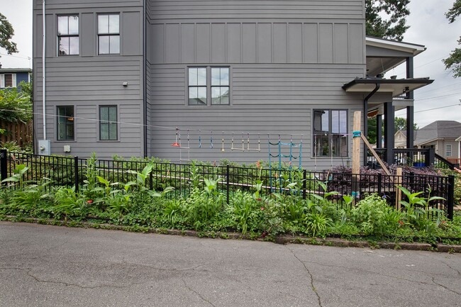 Photo - Stunning 4/3.5 Home in Highly Sought-After Area w/ 1300 Sq Ft of Outdoor Space!
