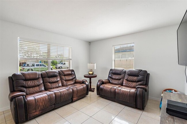 Photo - 5542 19th Ave N