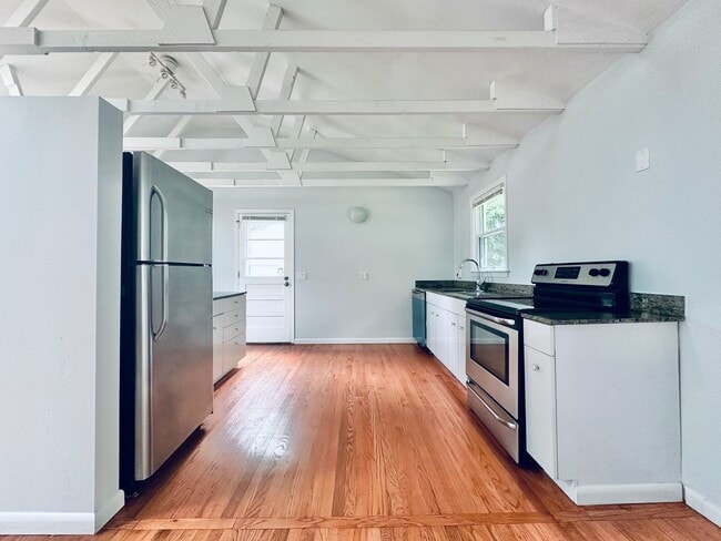 Photo - 129 Sheldon Terrace