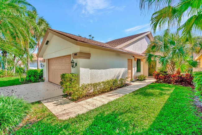 Photo - 143 Cape Pointe Cir