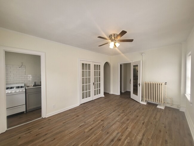 Photo - The Commodore