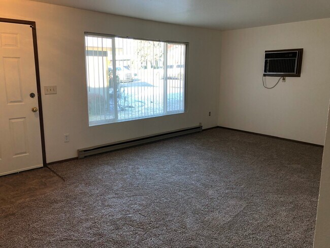 Photo - 28-30 E. Courtland Unit 28