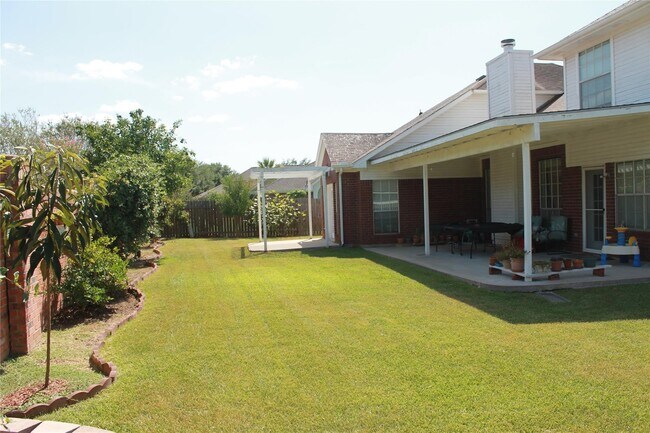 Photo - 1723 Monvale Ln