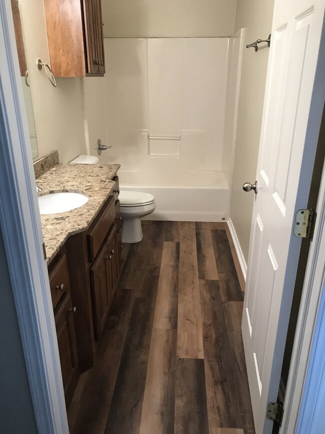 Photo - 1815 W Wiley St Unidad #300