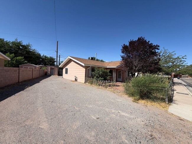 Photo - 3 Bedroom Single Story Home Available Near 12th St NW & Menaul Blvd NW!