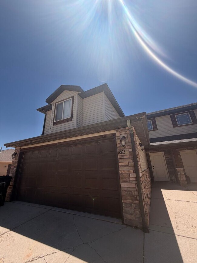 Photo - Quiet Neighborhood & Beautiful Home!