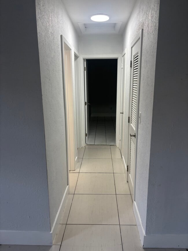Photo - 144 NW 33rd Ave
