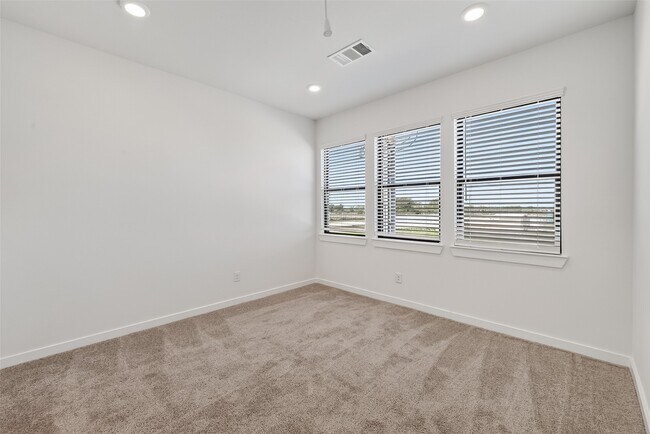 Photo - 3216 Loam Ln