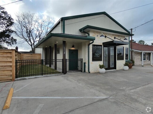 Building Photo - 4832 FM 2218 Rd Rental