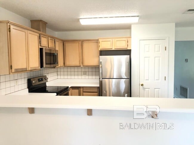 Photo - 305 W Peachtree Ave