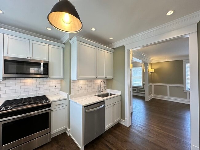 Photo - 1637 W Gregory St Unit J09P