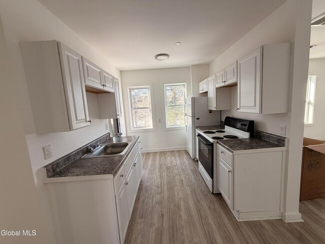 Photo - 8 Gardiner St