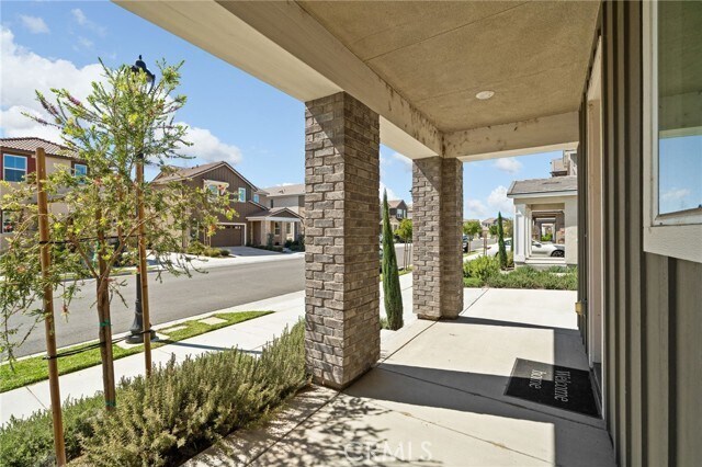 Photo - 2571 Pheasant Wy