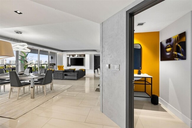 Photo - 1180 N Federal Hwy Unit 1102