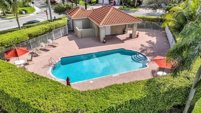 12571 NW 57th Ct